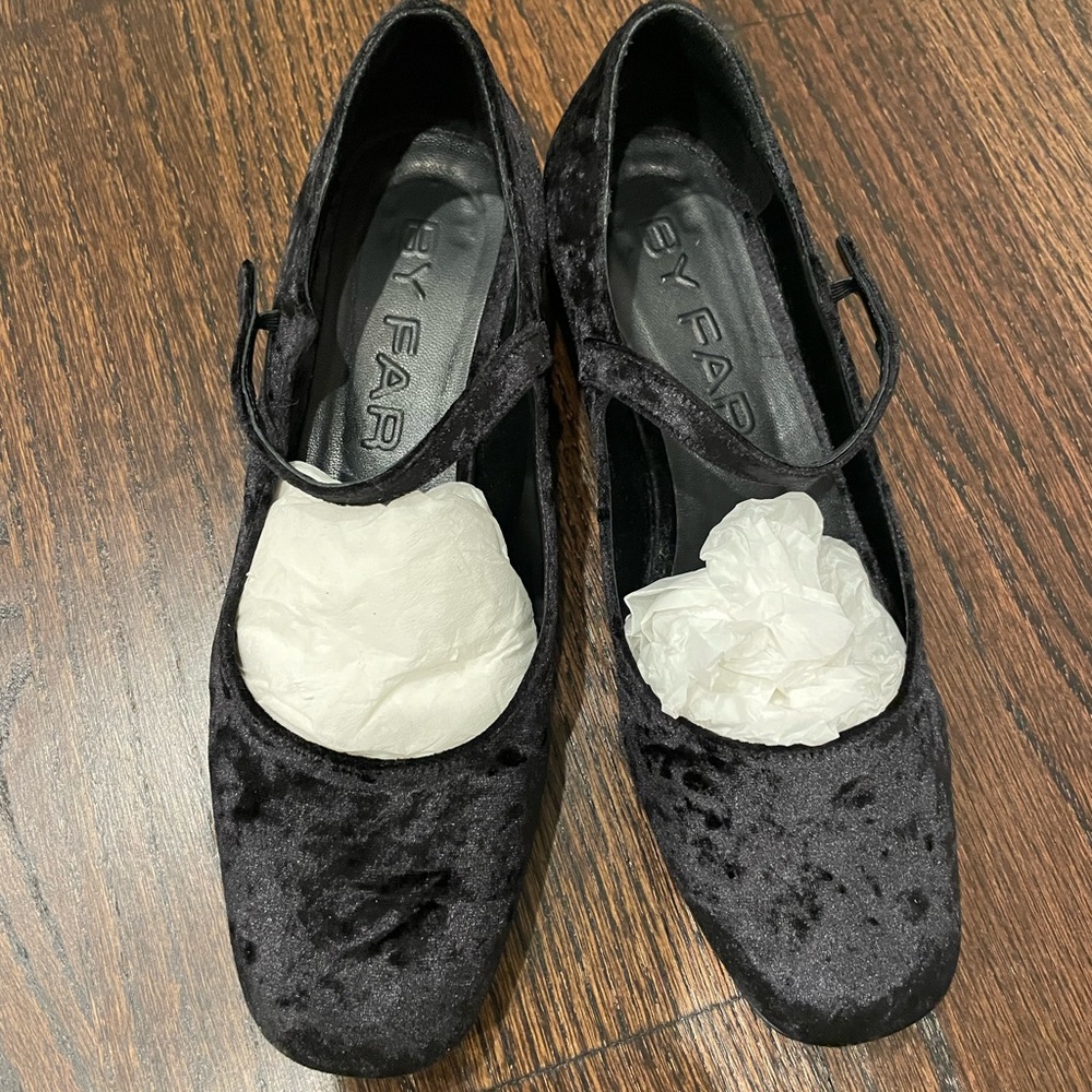 Velvet Pumps from By Far